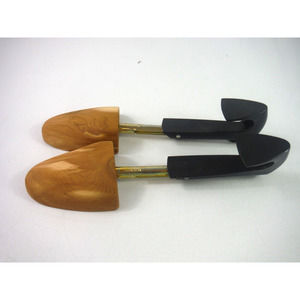 Mens Rochester Wooden Shoe Stretchers One Pair Great Condition